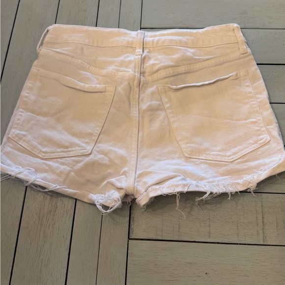 OLD NAVY | white denim button fly jean shorts | Sz 6 - Picture 2 of 4